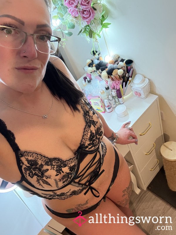 🔥 The Ultimate Lace: 3 Sultry Sets (Emerald, Gothic & Blush)