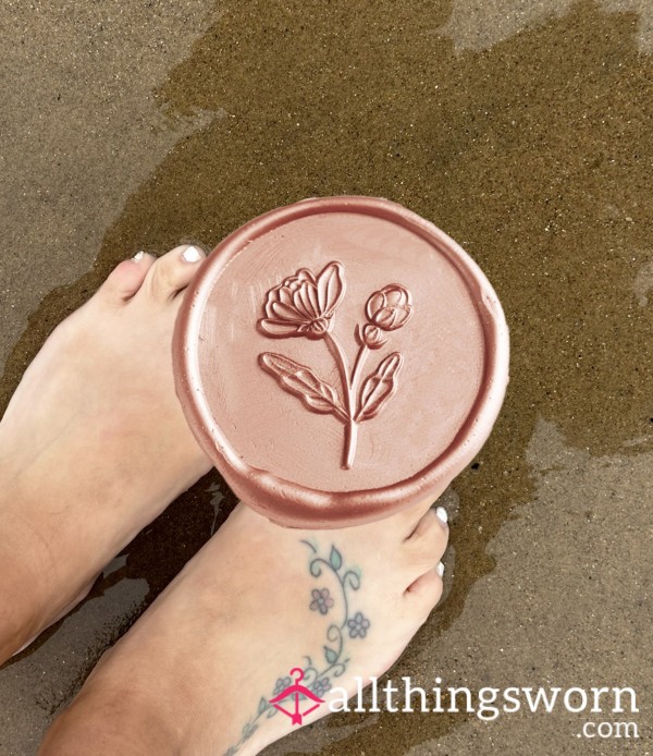 These Feet Control Your Wallet — Where’s My Tribute?