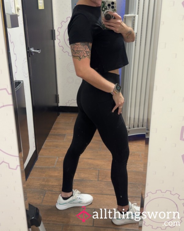 These Leggings Don’t Just Hug… They Swallow. Every Move, Every Rep, They Know Exactly Where To Go 😈🍑