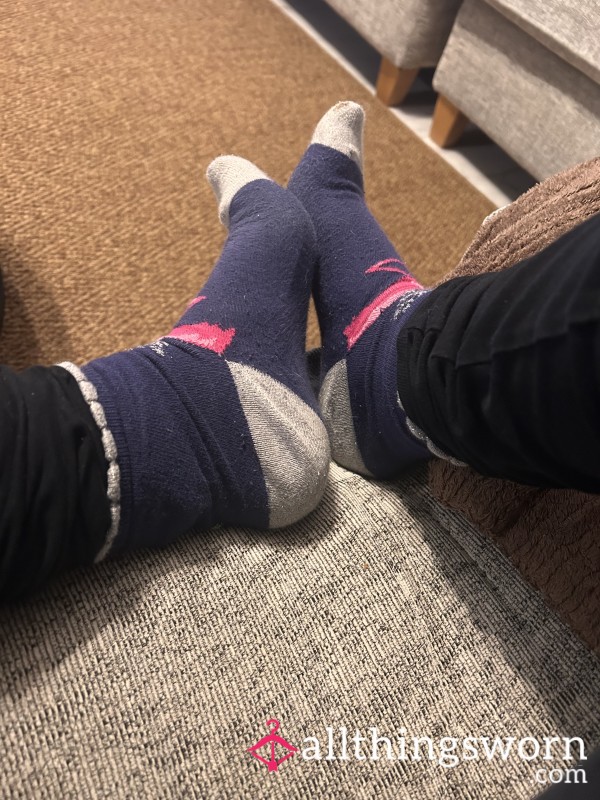 THESE OLD CHRISTMAS SOCKS COULD BE YOURS 😏