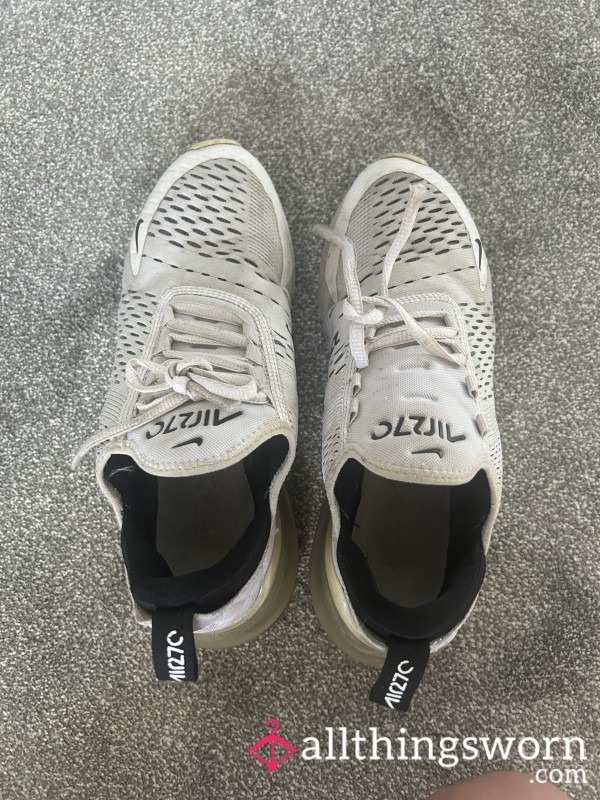 These Trainers Have Seen Every Squat🍑