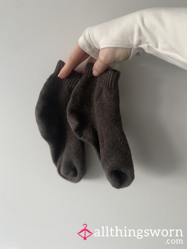 Thick Dark Brown Crew Socks 🧦