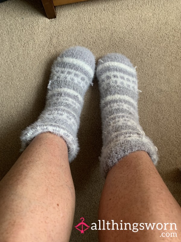 Thick - Fluffy - Bed-socks USED
