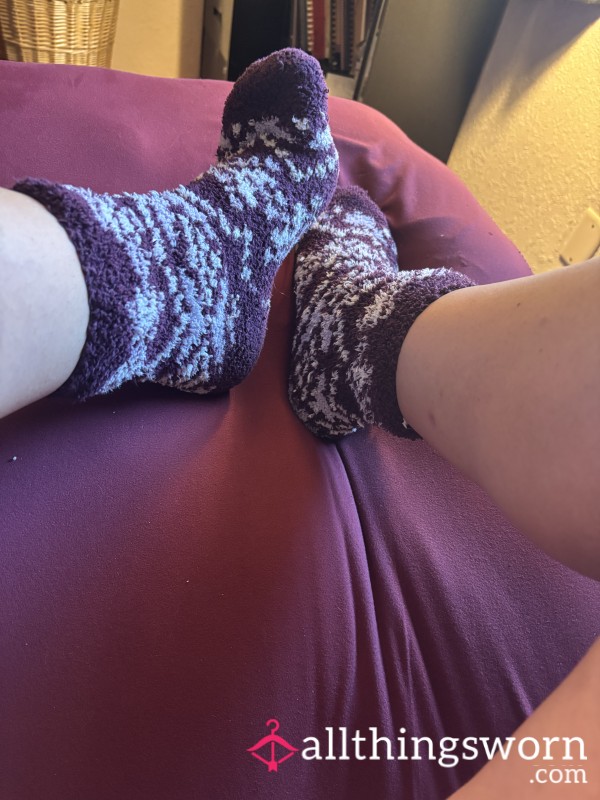 Thick White And Purple Fuzzy Socks