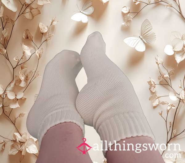 Thick White Crew Socks Nice And Fuzzy Inside Includes Daily Photo Set