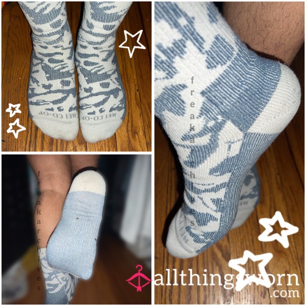 Thick Wooly White With Blue Splotches Hiking Socks