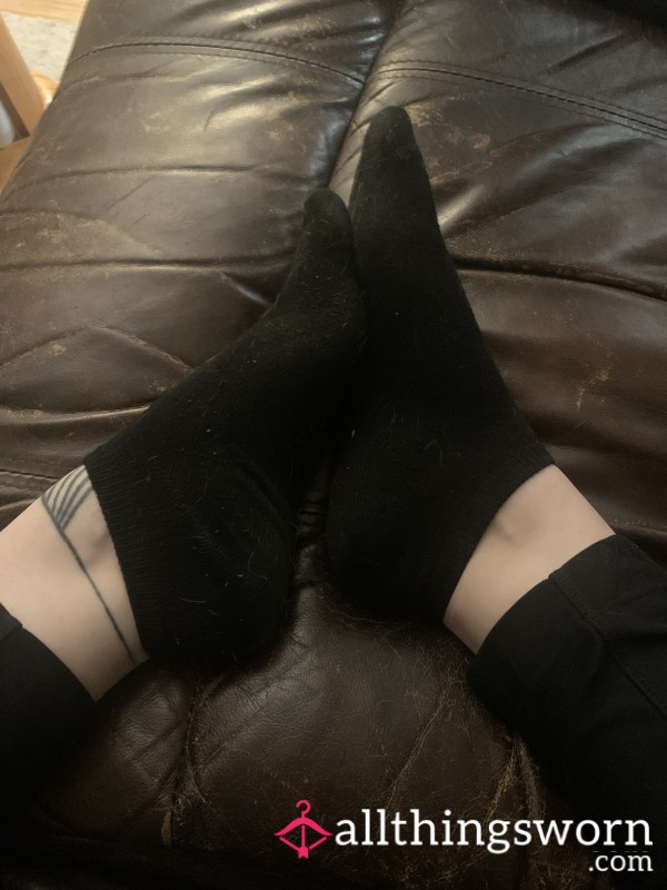 Thin Black Ankle Socks 🧦