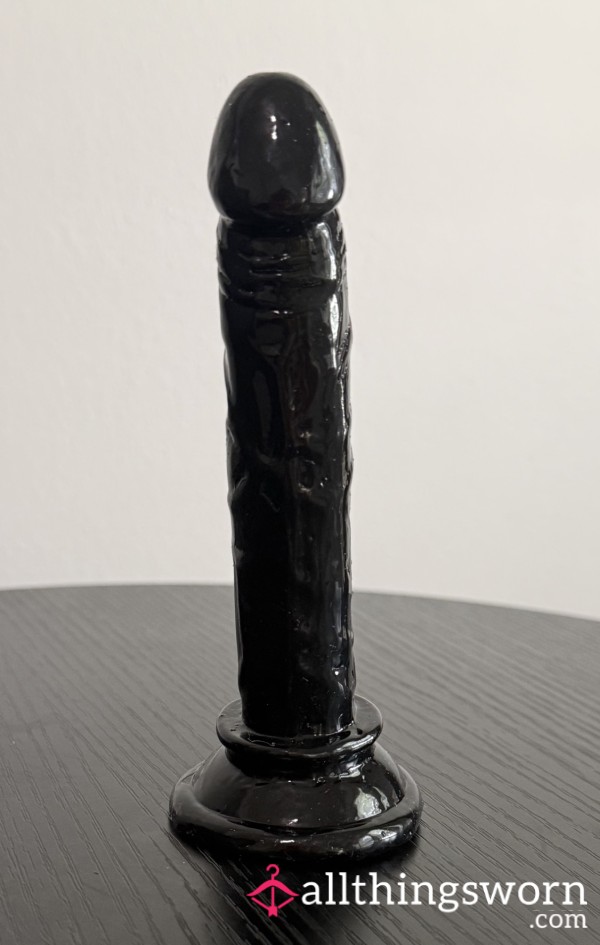 Thin, Black Suction Di**o - 4.7 In. 🖤