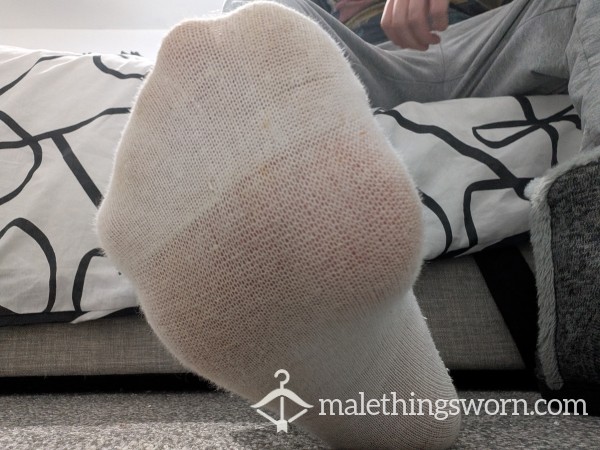 Thin White Ankle Socks