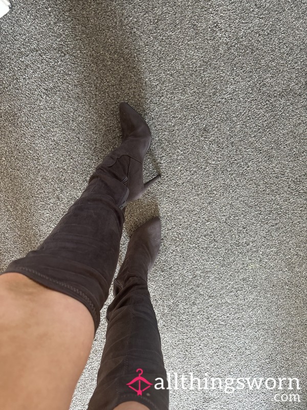 Things I Could Crush In These Boots 😈