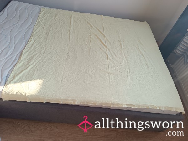 This Bed Sheet Is An Accessoire That You Gotta Have!