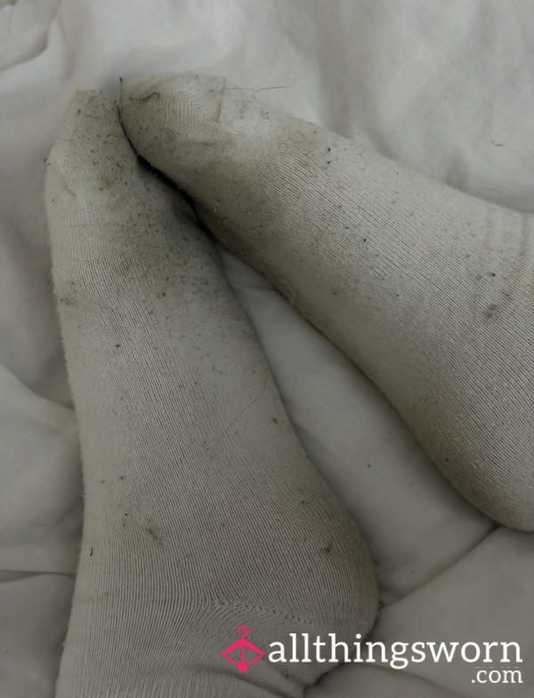 This Is Your Sign To Buy My Heavily Worn Smelly Socks🧦