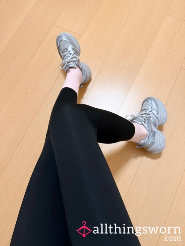 This Tight Yoga Pants Worn 3 Days Nonstop — Daily Yoga + Gym + Walking. When Taken Off The Crotch Was Soaked, Clear Camel Toe Marks, Salty + Sl*tty Original Scent. Vacuum Sealed Shipping