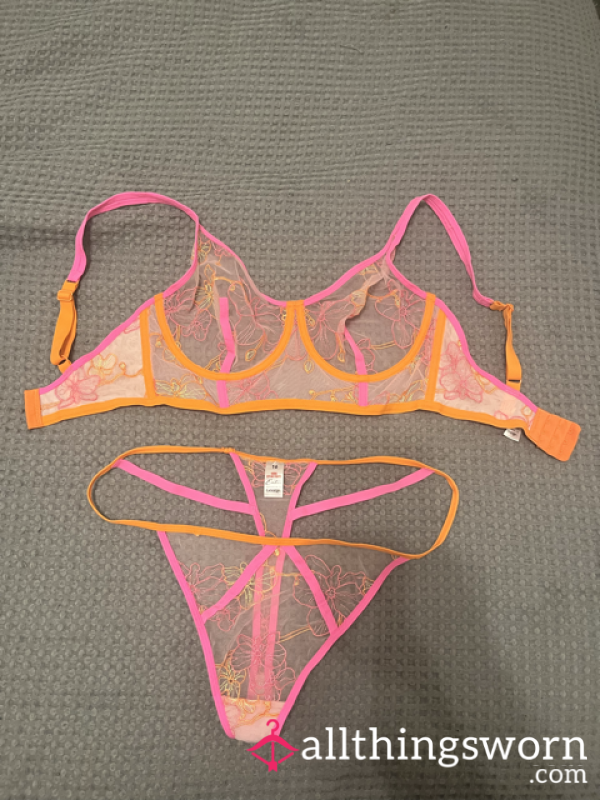 Thong & Get The Bra Free!🍑