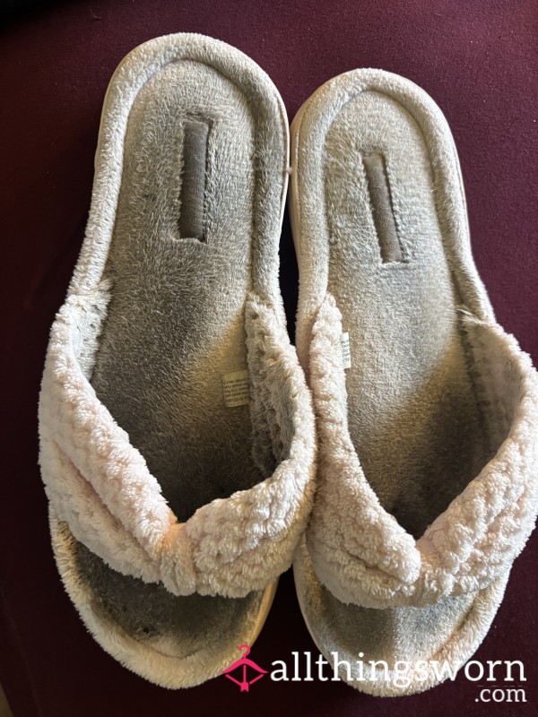 Thong Slippers With Memory Foam