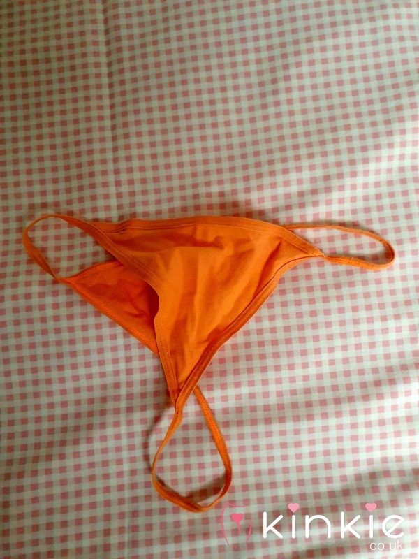 Thongs (Various Styles / Colours)