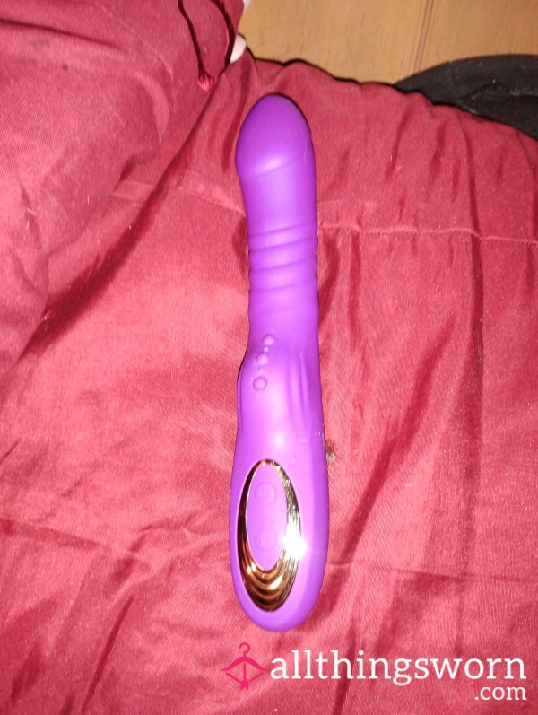 Thrusting And Vibrating Di**o