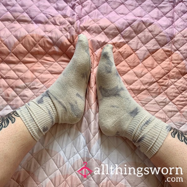 Tie-Dyed Blue And Cream Retro Socks, Size 8 Feet