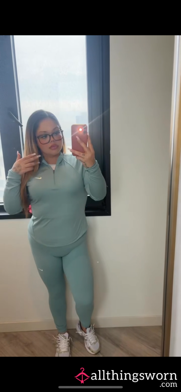 Tight Green Nike Gym Set