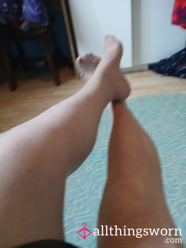 Tights And Heel Pics 7 Photos