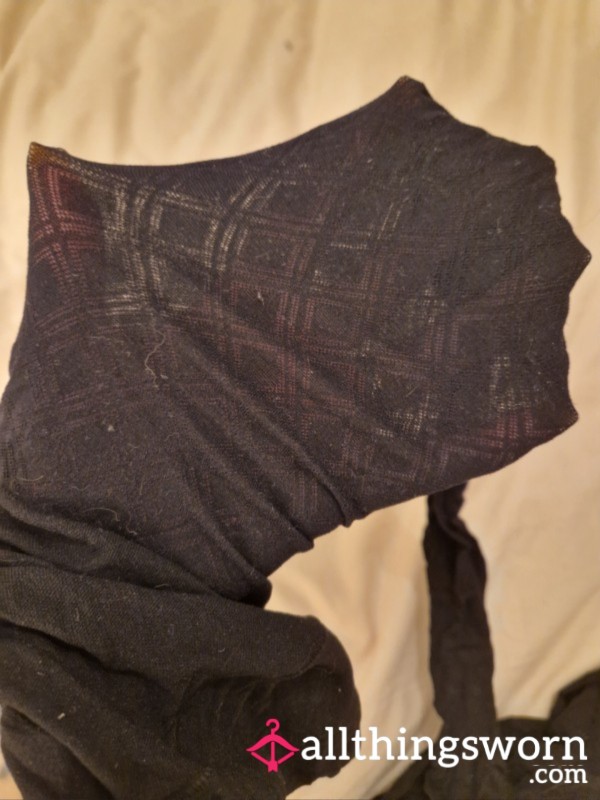 Tights Worn With No Panties