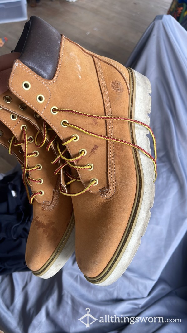 (SOLD) Timberland Boots