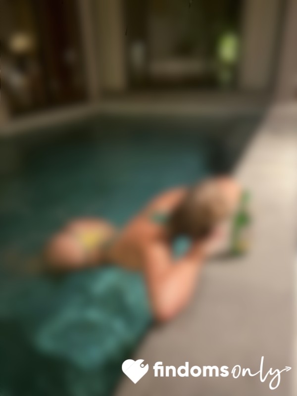 Tiny Bikini 💛💚