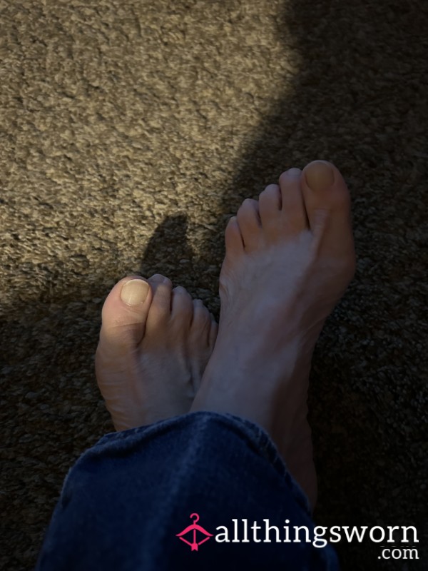 Tiny Feet