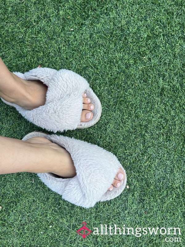 Tiny Fluffy Slippers