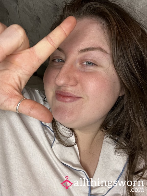 Tiny, Loser, Middle Finger Humiliation Selfies 🤣