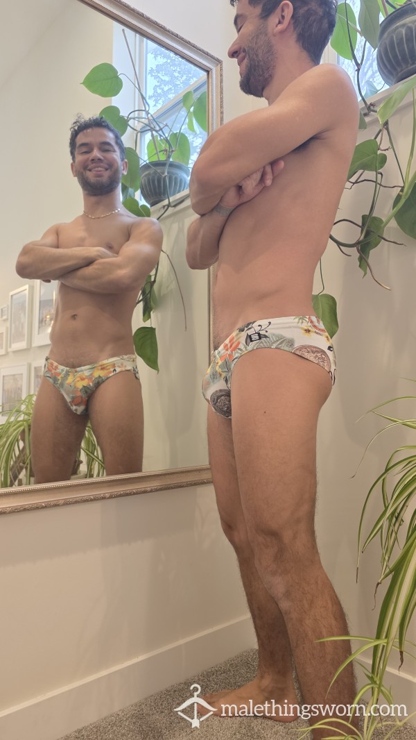 Tiny Tropical Sp**do