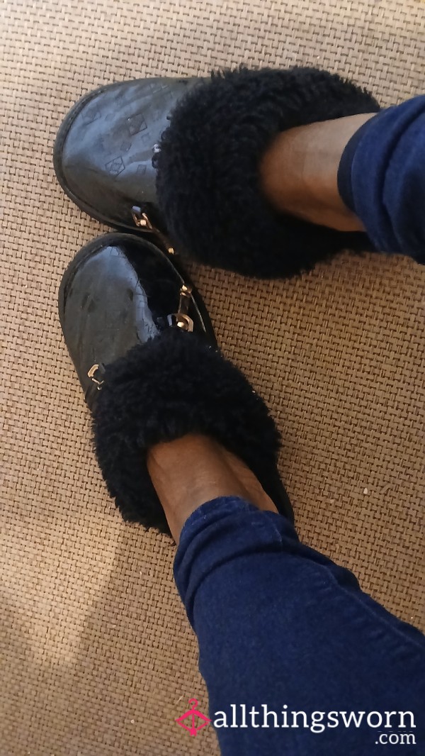 Tired Old Well Worn River Island Slippers Well-Tired, Stinky & Fur-Lined