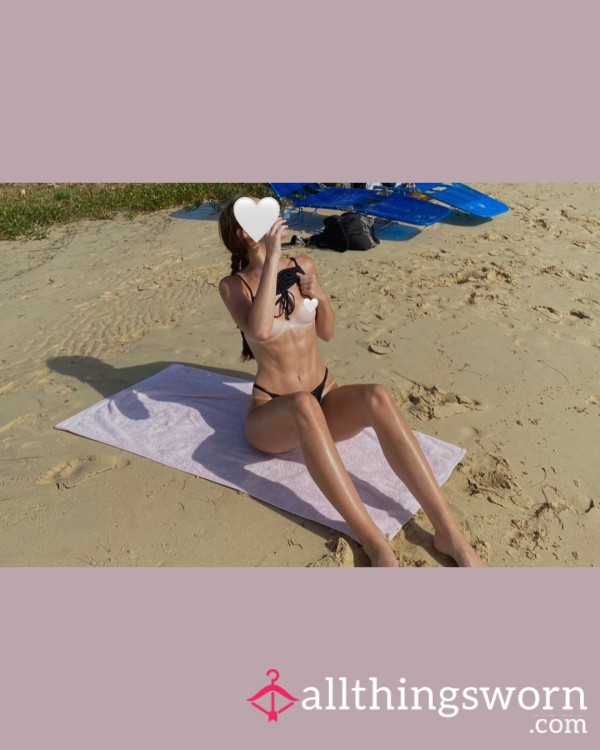 Titty Flash At The Beach