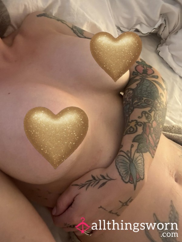 🩷 Titty Tuesday 🩷