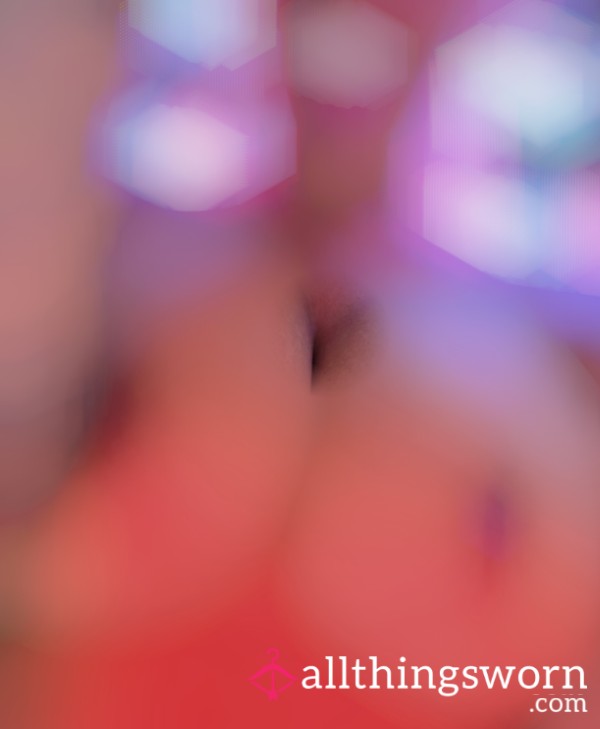 Titty Tuesday 🍒