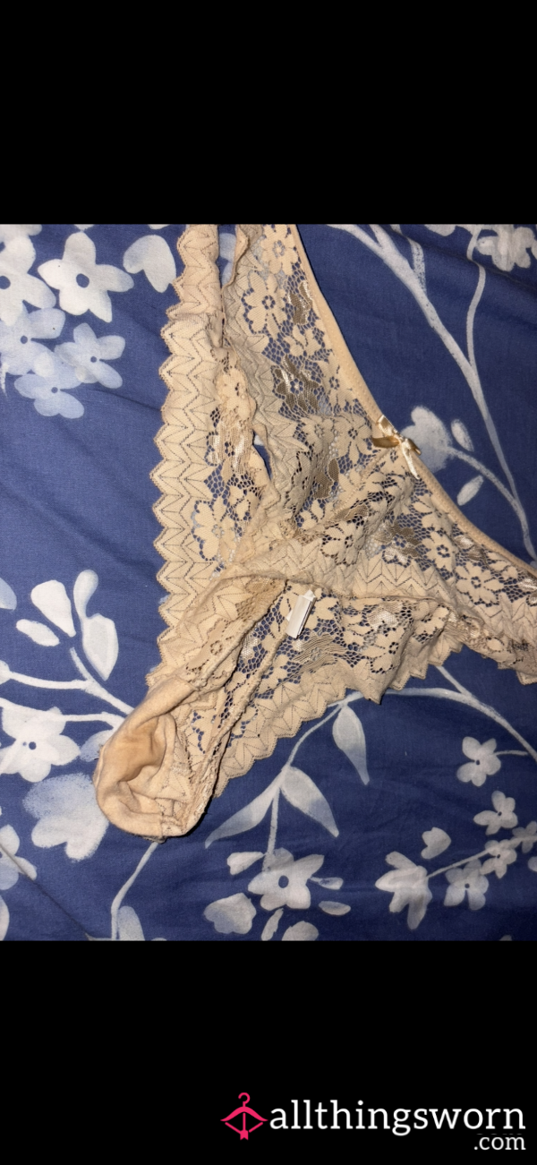 Today’s Juicy Thong 💦