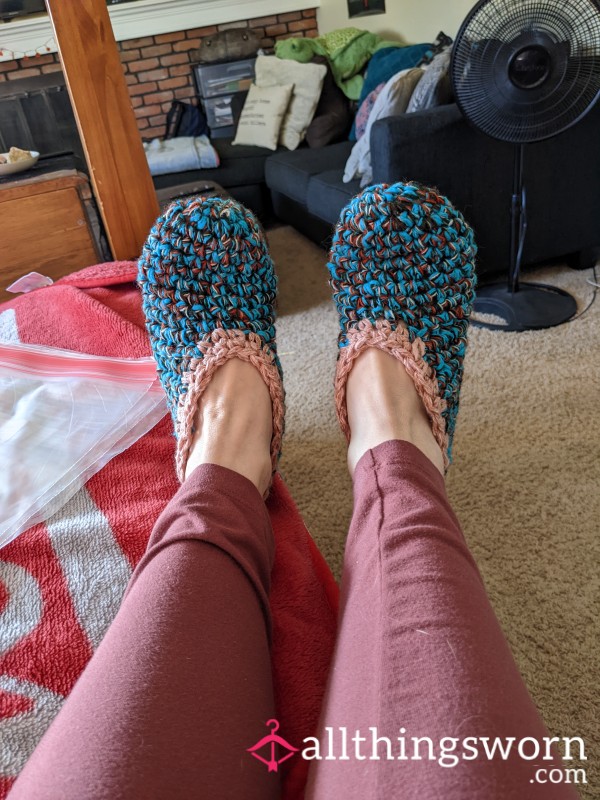 Today's Mood: Soft Soles, Pretty Toes, And Just Enough Teasing To Keep You Distracted All Day