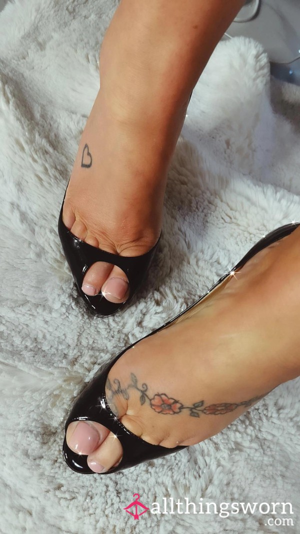 Toe Cleavage Lover