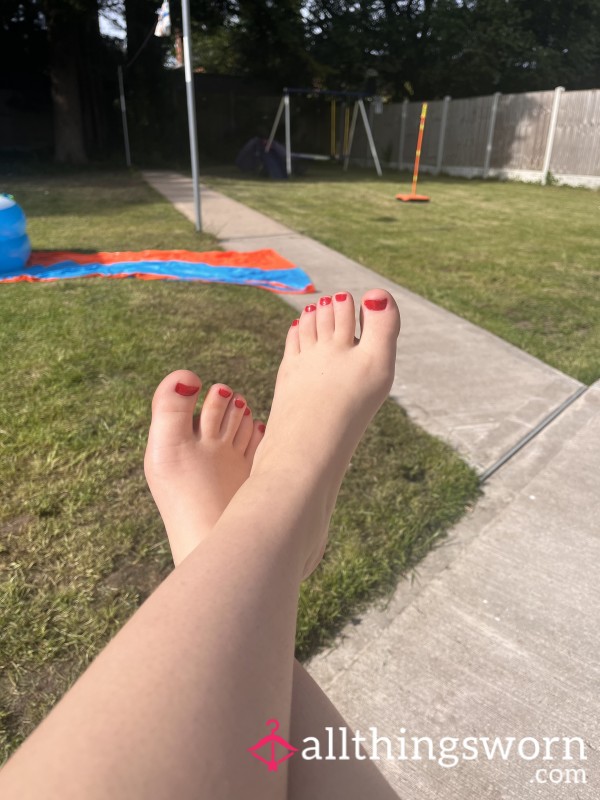 Toe Nail Painting🤭