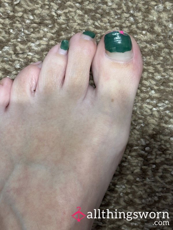Toe Nails Clippings