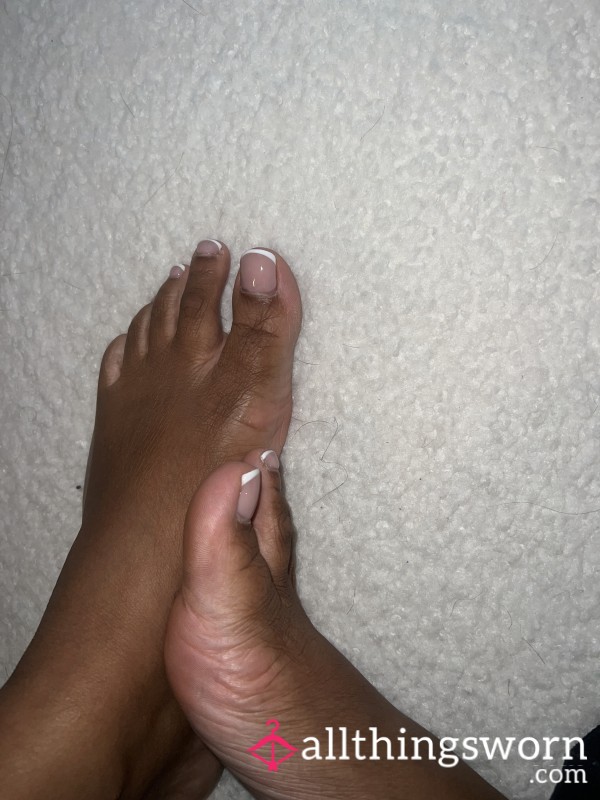Toe Nails