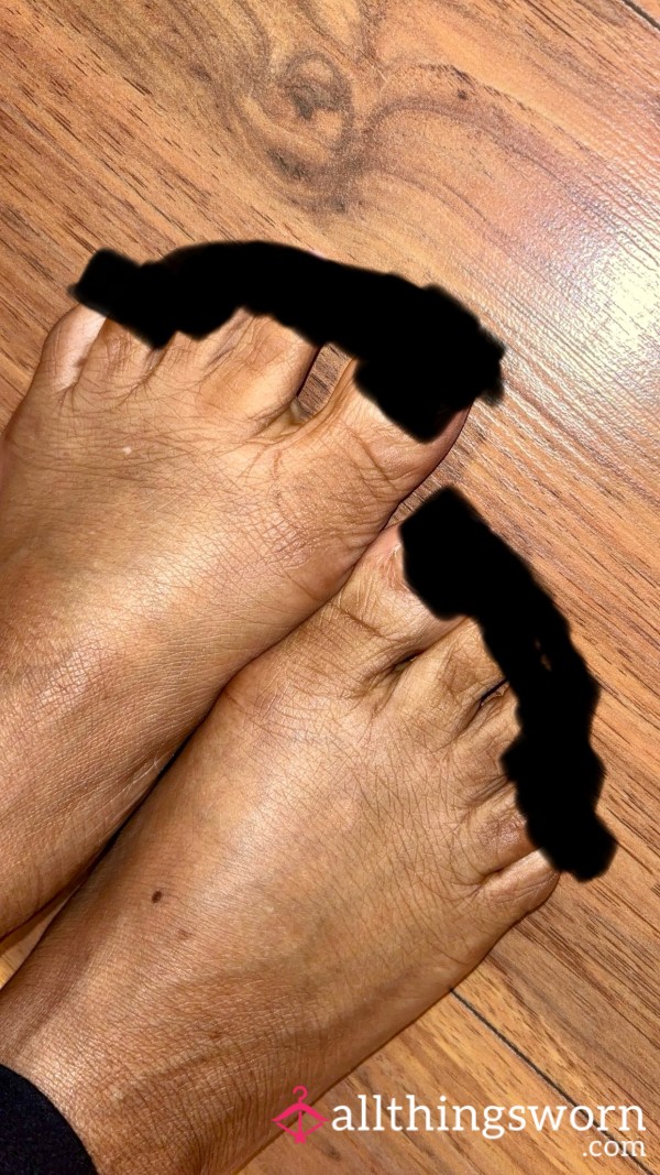 3 Minute Video Toe Reveal, With In Need Of Service Toenail White Tip