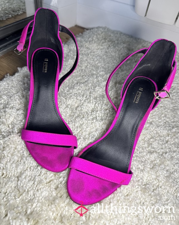 Toe Stained Pink Heels🦶💋