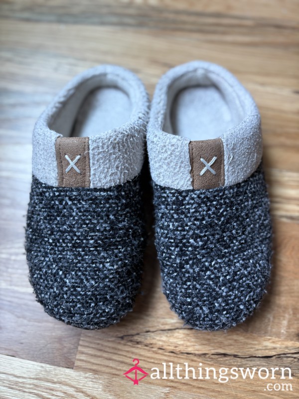 Toe-Tally Loved Slide-On Slippers