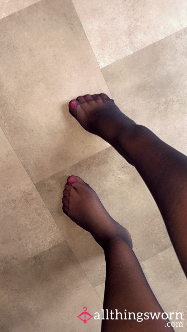 Toe Vid In Tights 🔥