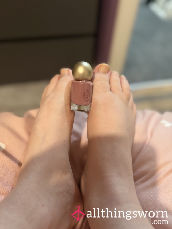 Toenail Clipping And Painting