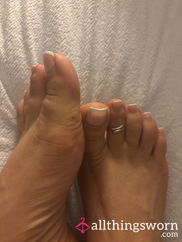 Toenails Need A Trim ✂️ 😋
