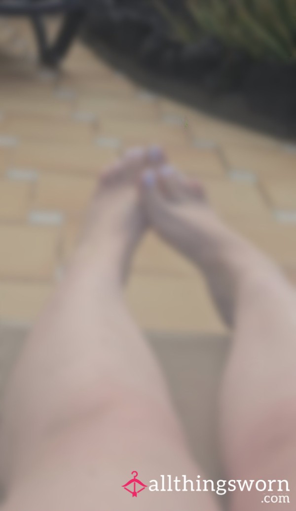 Toes By The P**l 😍