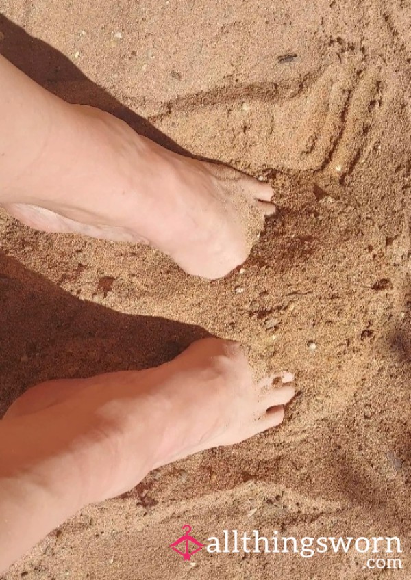 Toes In The Sand 💖