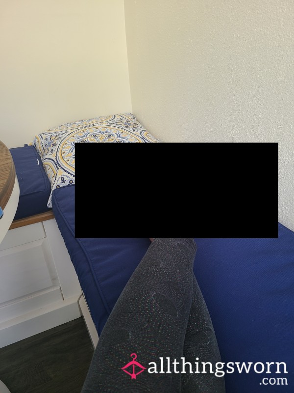 Toes! Soles! [10 Pics]